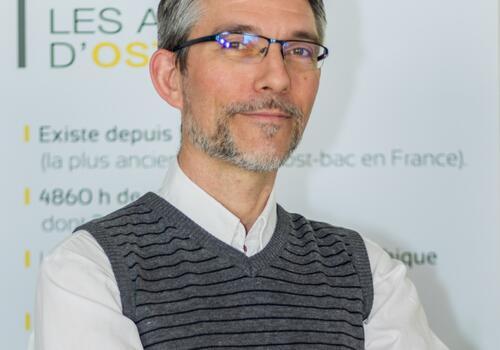 David Dessauge-Directeur de l'école Ostéobio