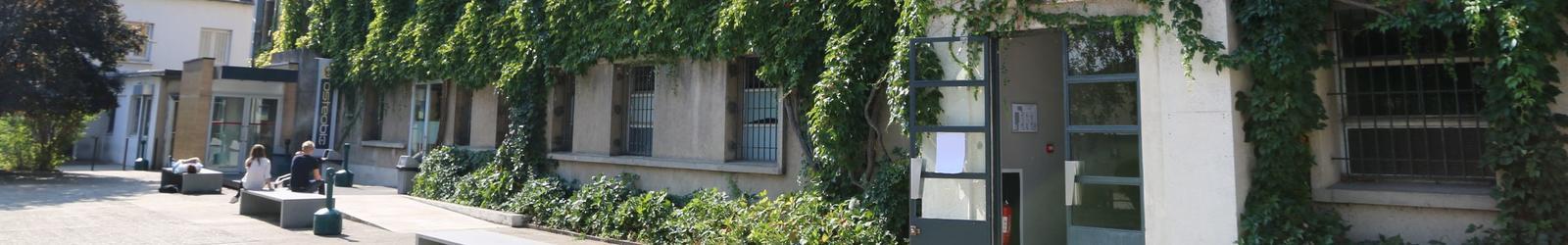 Photo de la façade du campus de l'école d'ostéopathie Ostéobio Paris