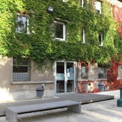 Photo façade extérieure de l'école d'ostéopathie Ostéobio Paris