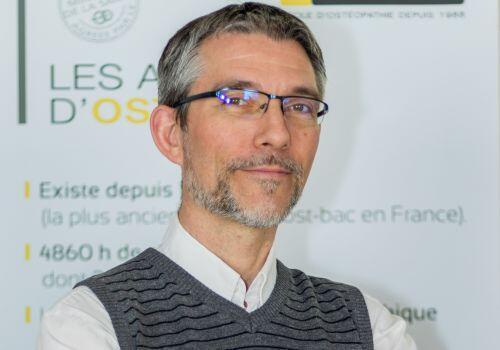 David DESSAUGE directeur de l'école Ostéobio 