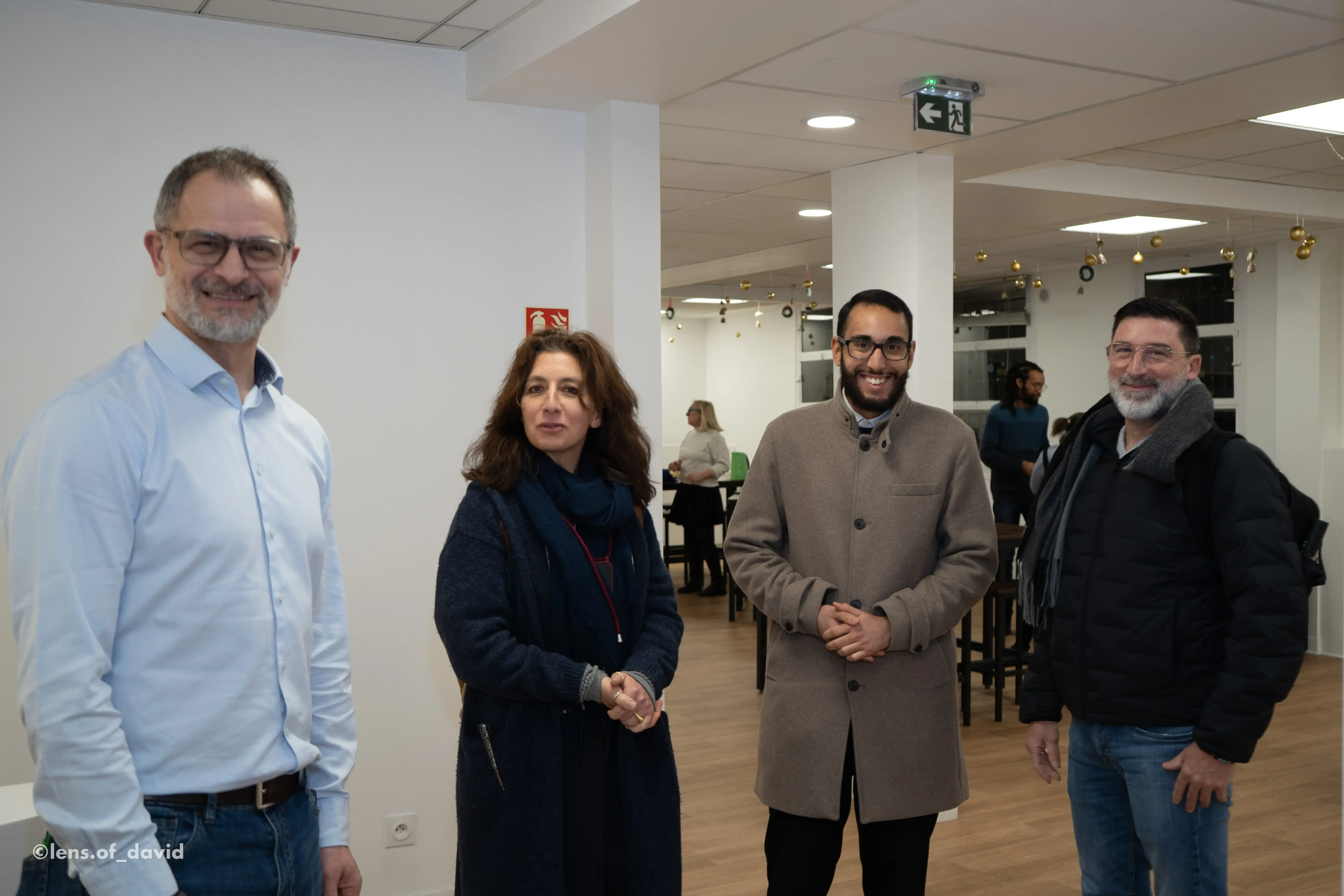 Le directeur adjoint Olivier Desprez et ses partenaires 