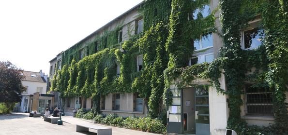 Photo de la façade du campus de l'école d'ostéopathie Ostéobio Paris